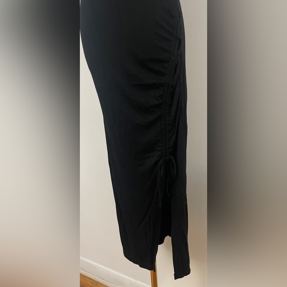 Scoop Ruched Midi Dress | Black Size Medium - Picture 12 of 15